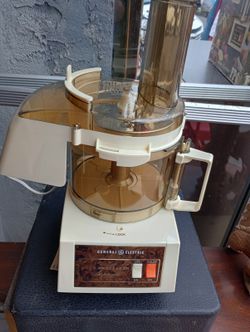 GE GENERAL ELECTRIC SUPREME FOOD PROCESSOR WORKING 