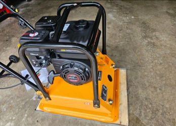 Brand New Heavy Duty Plate Compactor