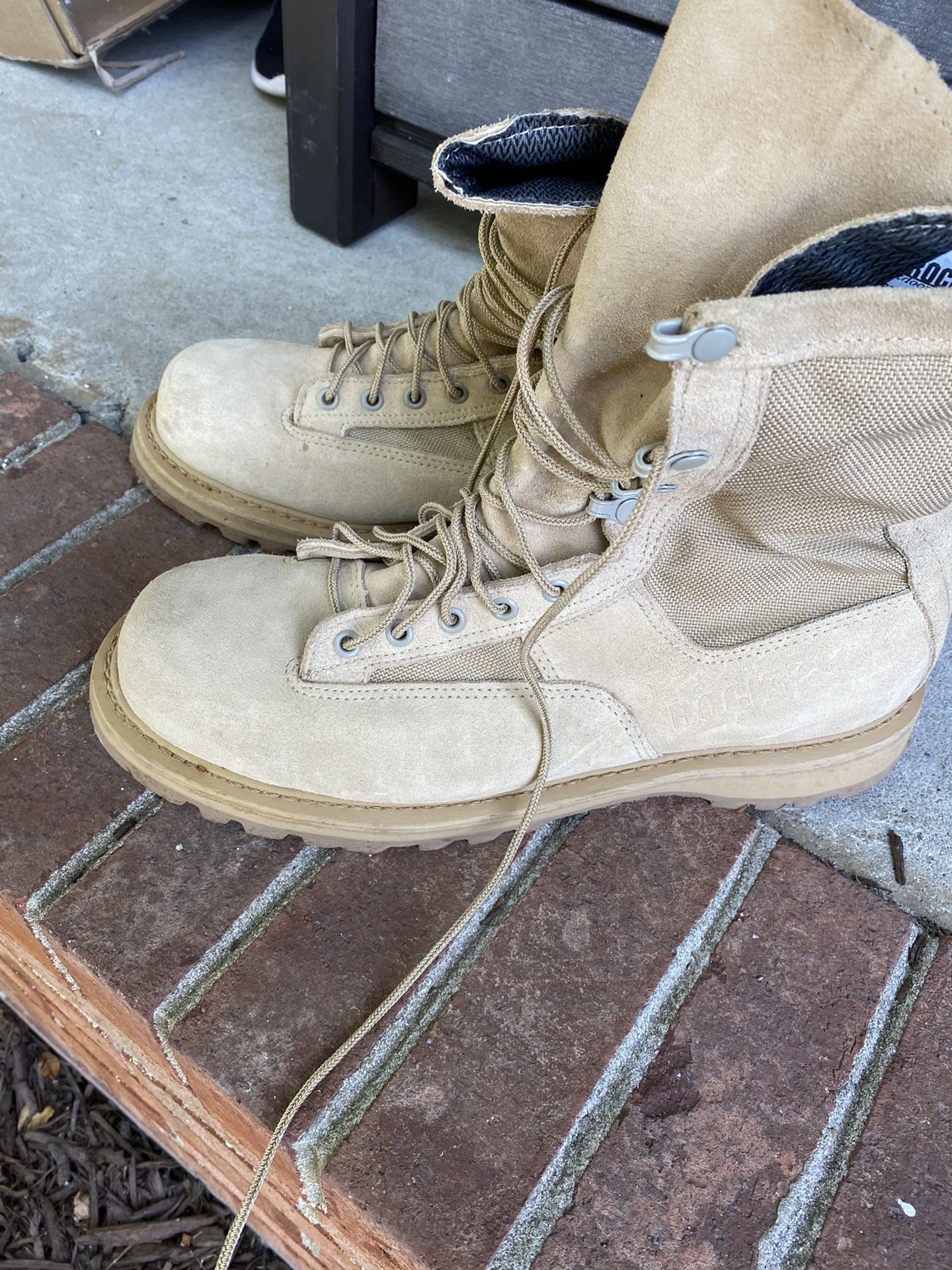 vibram gore tex size 11