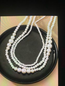 Ladies fashion Pearl Necklace