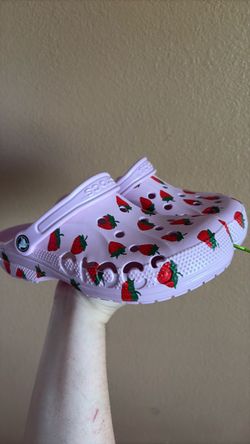 Brand new pink strawberry crocs 💞