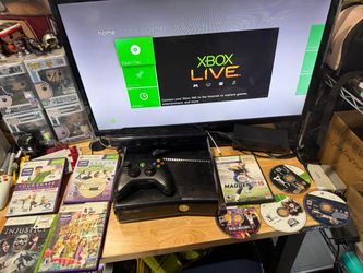 Microsoft Xbox 360 S Slim Black Model 1439 CONSOLE Glossy KINECT W/ 10 Games Lot   The product is a Microsoft Xbox 360 S Slim Black Model 1439 console