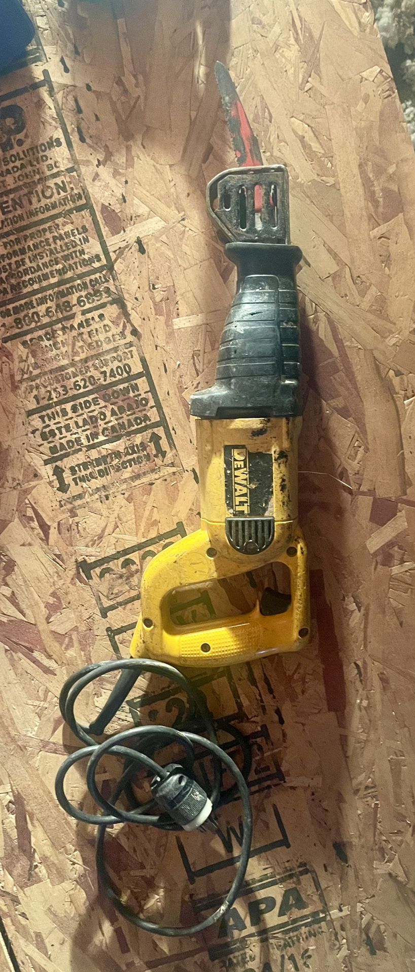 Dewalt Saw
