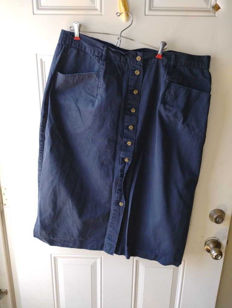 Classic Navy Button-Down Skirt Size 2XL