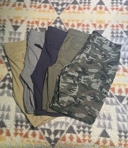 5 pairs of multi-color cargo shorts