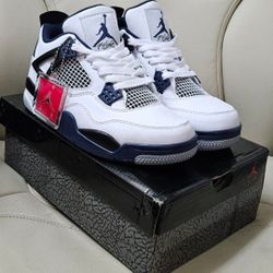 Jordan 4 Retro