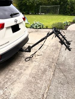 Hollywood Racks 3-Bike Hitch Rack – Tilting & Fold-Down