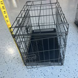 Dog Cage Heavy Duty With Plastic  Liner. Very Clean Just Pressured 
