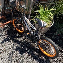 Bicycle/ Mongoose Children’s 16”
