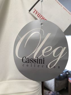 Brand New Wedding Dress. NEVER WORN