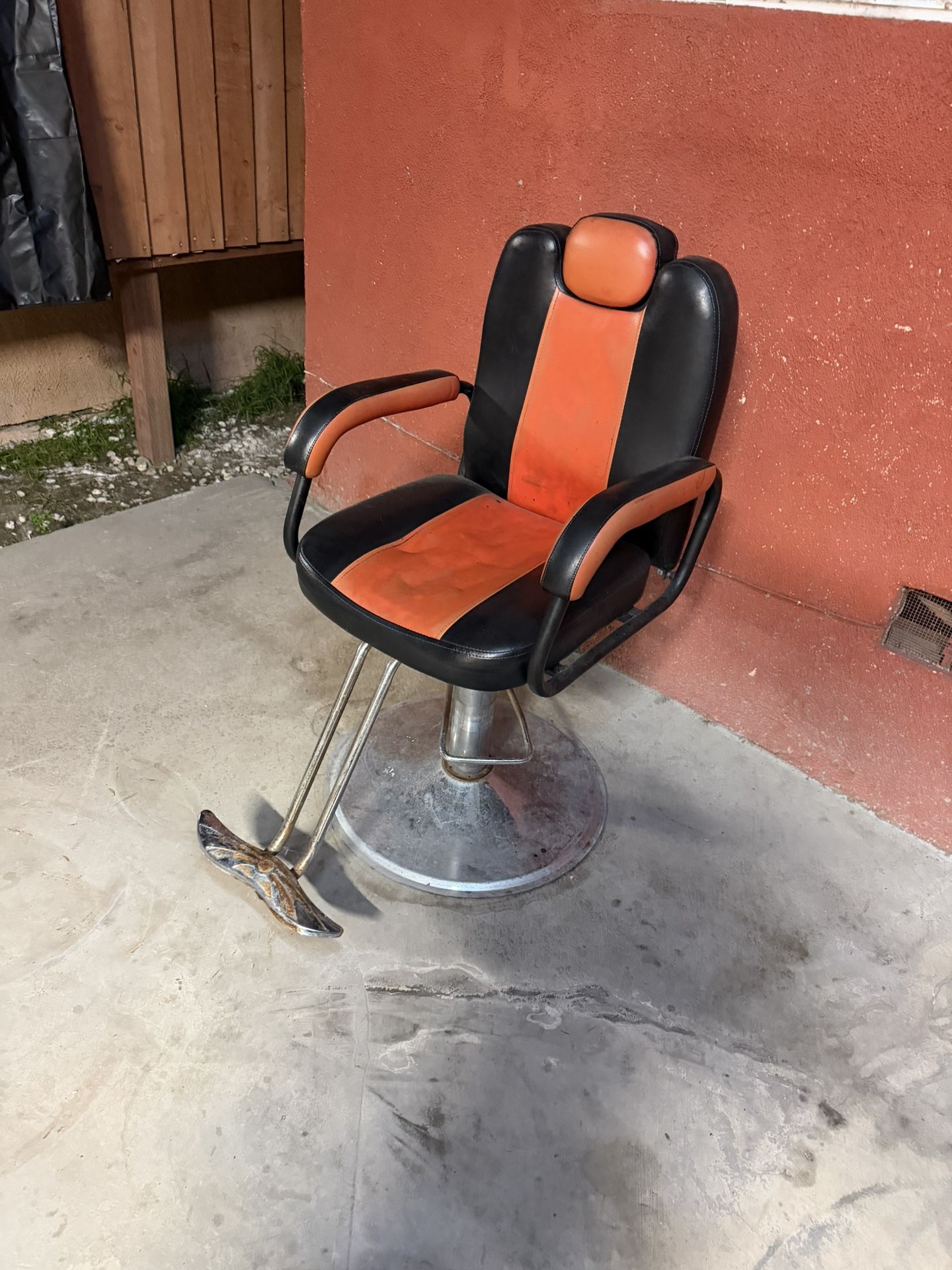Barber Chair 