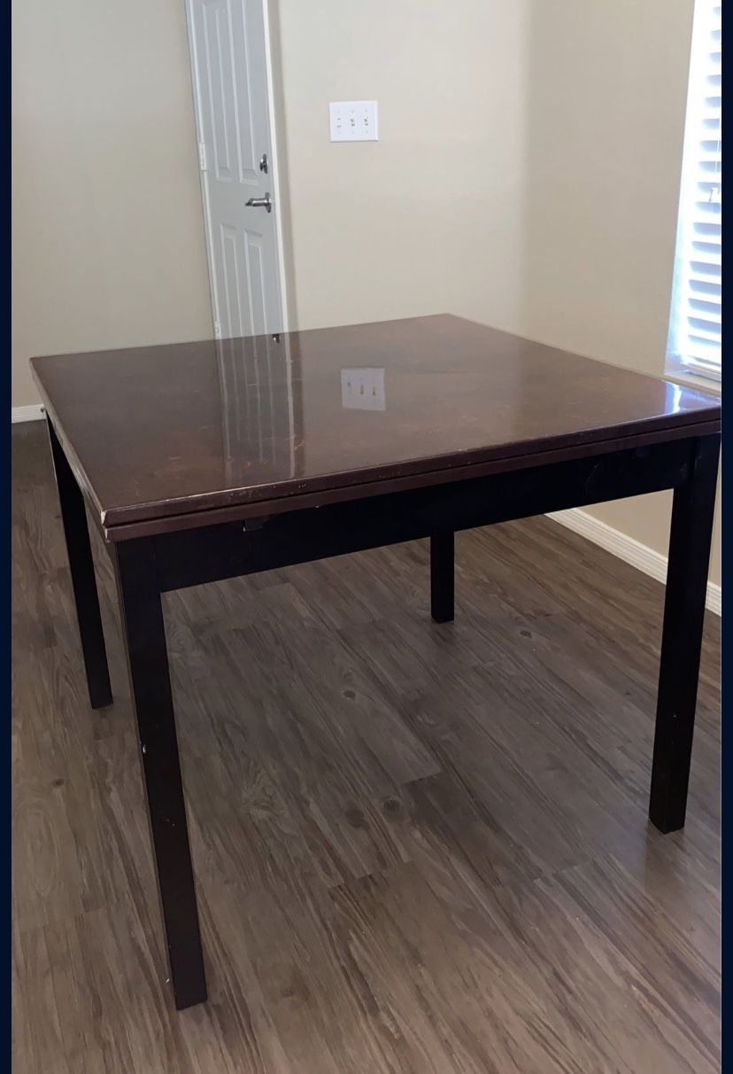 Vintage 1960’s Formica Dinner table