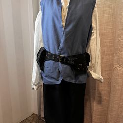 Men’s Medium Shirt & Reversible Vest