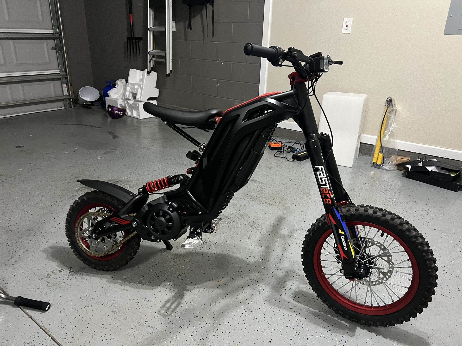 Titaone Electric bike *28mph*