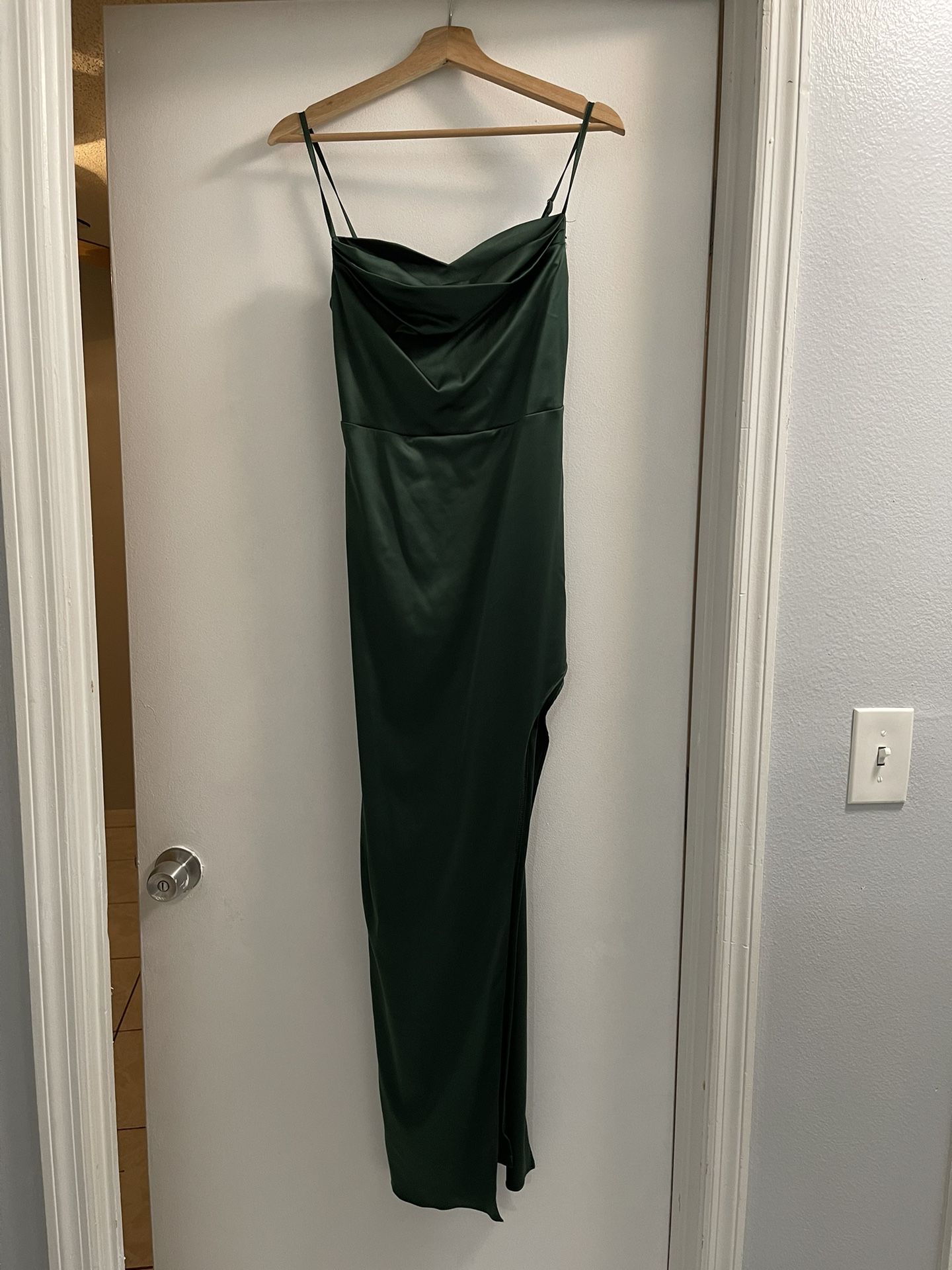 Silky Green Dress With High Slit 