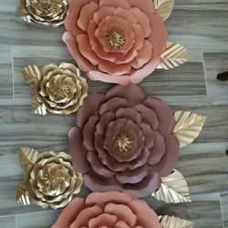 Paper flowers And Paper Roses. Flores De Papel