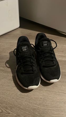 Women’s Nike Skyelux, Size 7