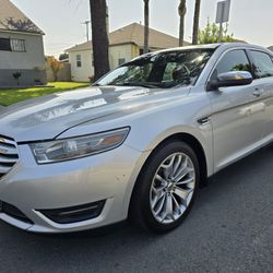 2013 Ford Taurus