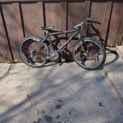 MTN Tek Comp Xt Medium Sized Mountain Bike 