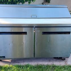 Arctic Air AST60R 61 1/4" 2 Door Refrigerated Sandwich Prep Table  
