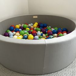 children's ball pit