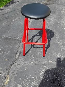 BAR STOOL