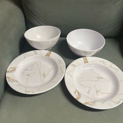 bowls/plates + assorted pots/pans & lids 