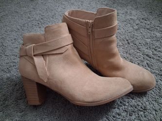 Women's Tan Suede Ankle Boots with Bow Detail and Zipper