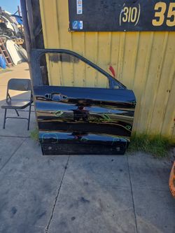 2020-UP FORD EXPLORER RIGHT FRONT DOOR 