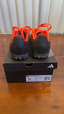 Adidas Predator Club TF J Soccer Cleats 5.5Y