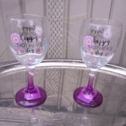 Mother's Day Wine Glasses
