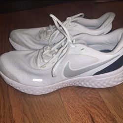 Nike Revolution 5 Series Running shoes Men Size 11