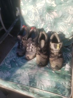 2 Pairs Of SALOMON hiking Shoes 10.5 In Good Condition 