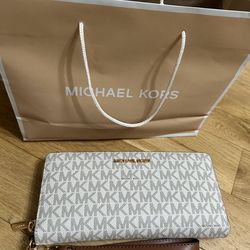 Michael Kors Large Wallet