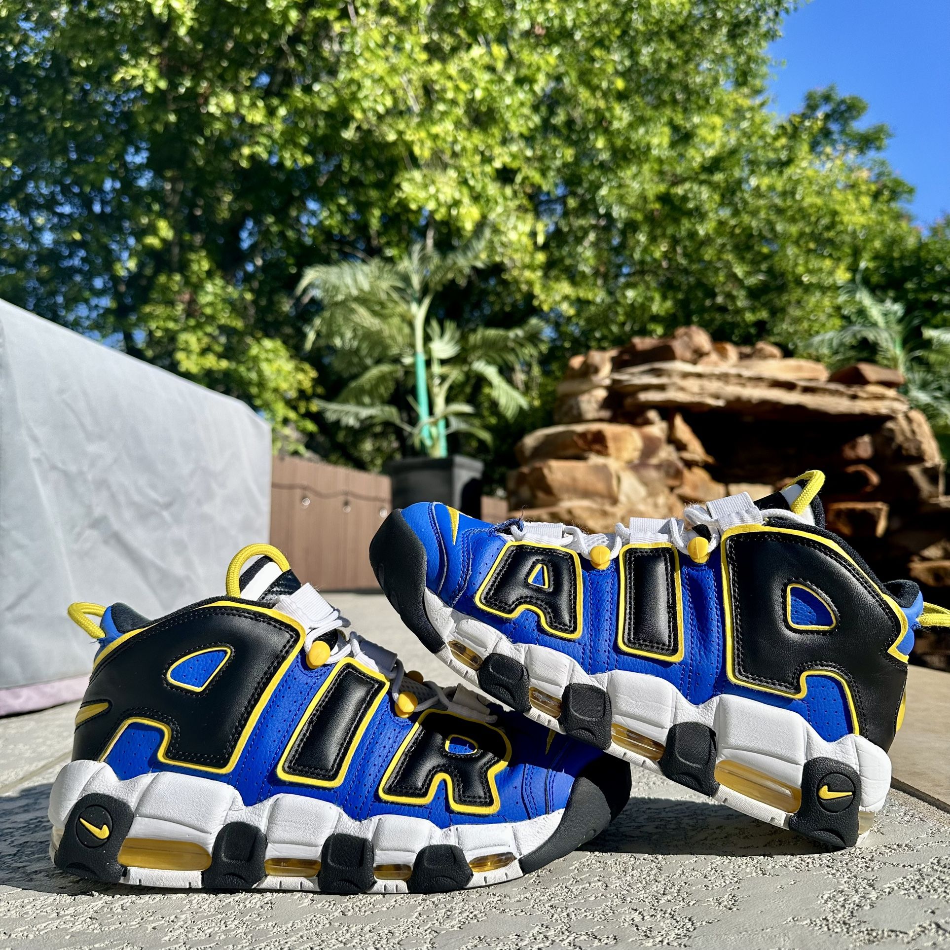Nike Air More Uptempo Peace, Love, and Basketball - Size 9 Men’s (DC1399-400)