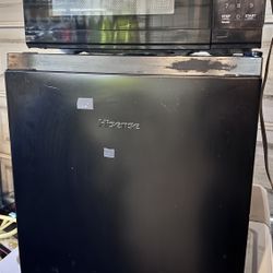 Small Fridge 