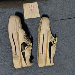 Size 8 1/2 Nike Athletic Shoes 