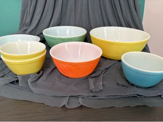Vintage Pyrex set