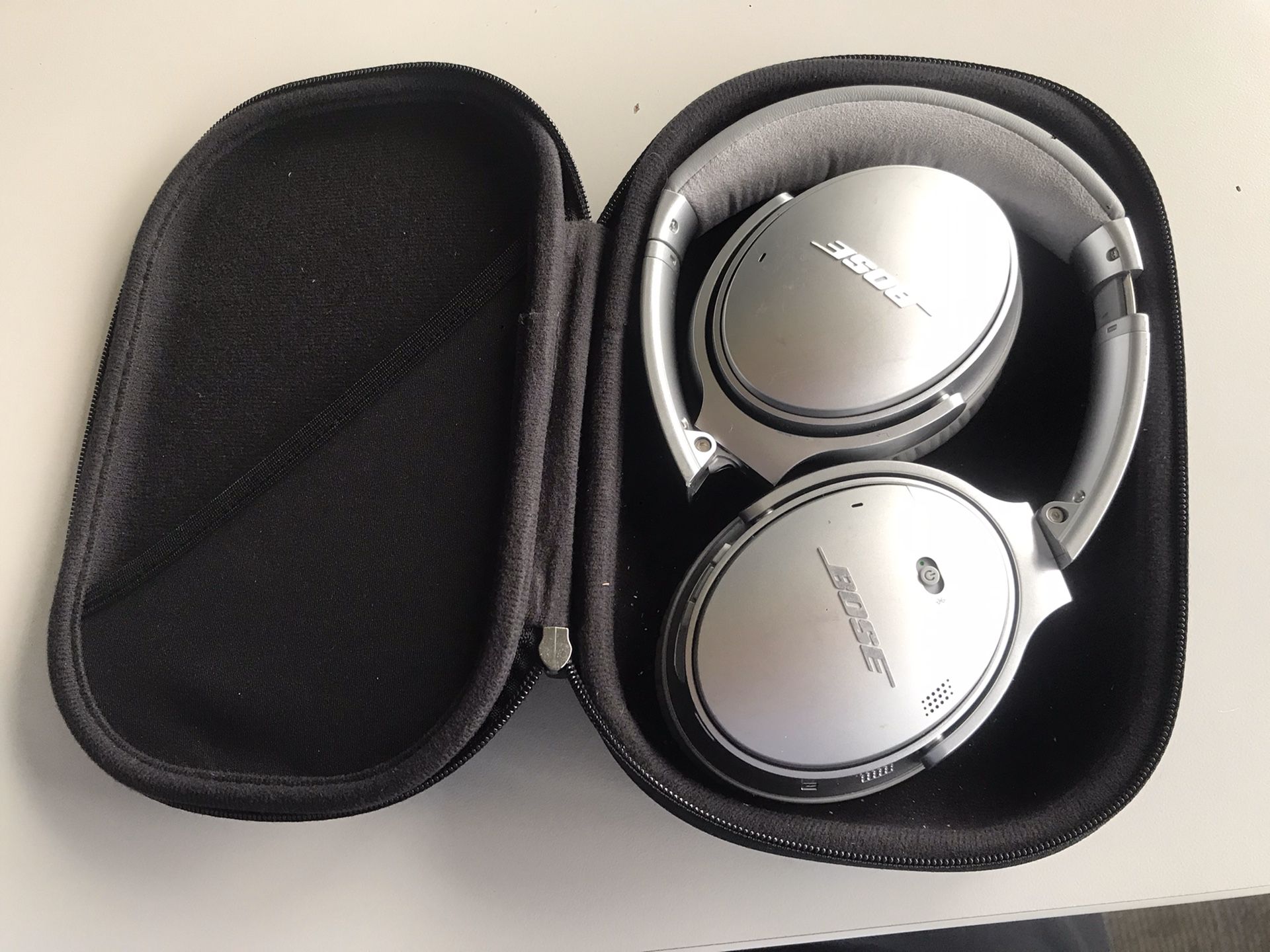 Bose QuietComfort 35 II - wireless bluetooth noise canceling headphones