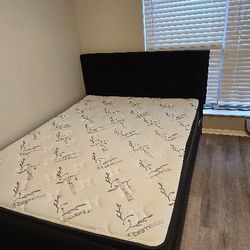 Several Pieces Of Furniture For Sale Individually Or All For $1000