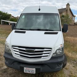 2018 Mercedes-Benz Sprinter 2500