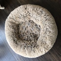 Pet Bed - Soft & Fluffy