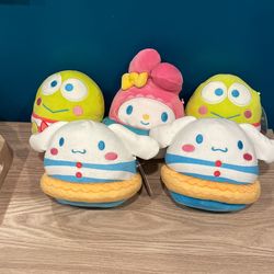 Hello Kitty Squishmallows