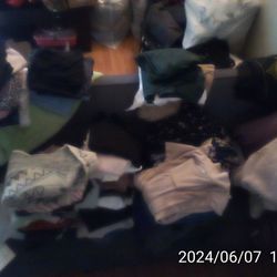 LOTS OF NICE CLOTHES!!!