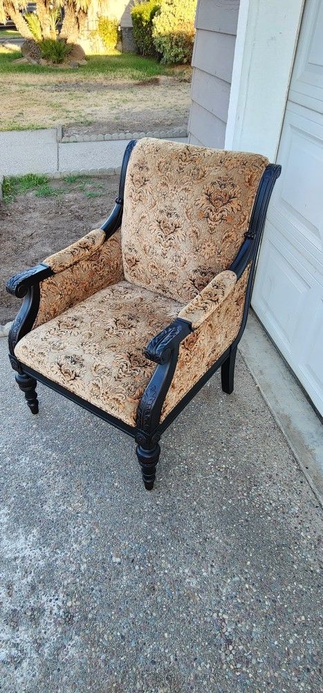 Antique Chair / Accent Chair 