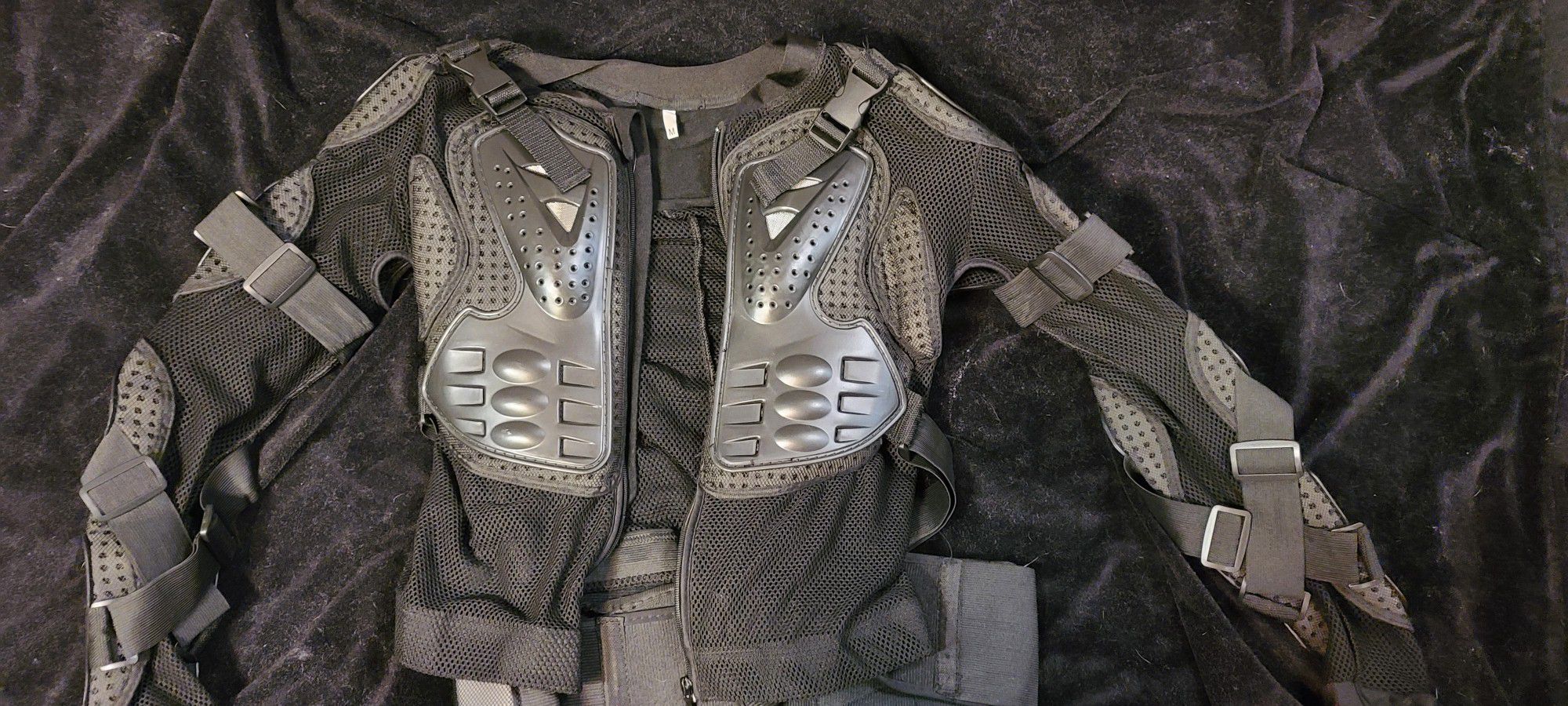 Motorcycle armor jacket