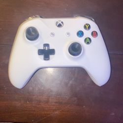 Xbox One White Controller