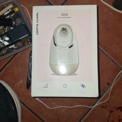 Vanity Planet Aira Face Steamer