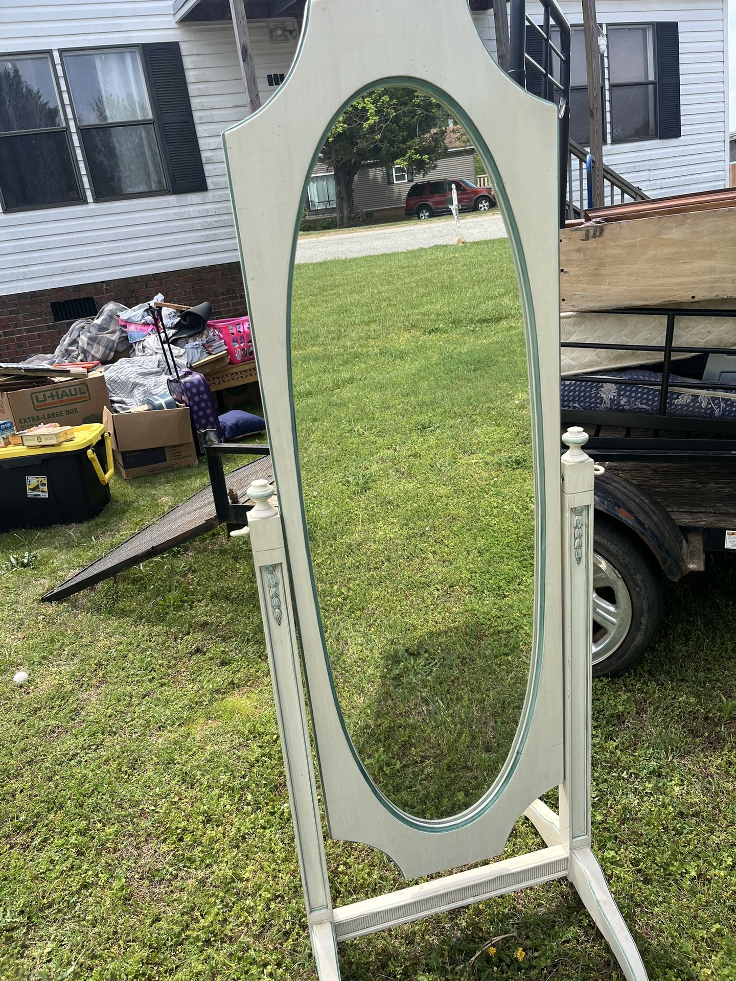 Stand up mirror