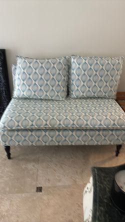 Accent chair